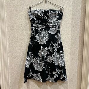 White House Black Market Strapless Black and White Floral Dress